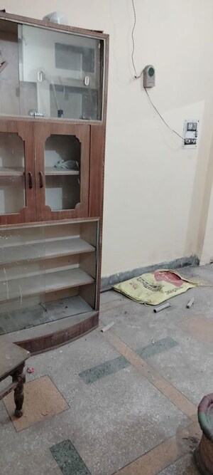 Furnished Amenities in 2 BHK Builder Floor at Vasundhara Sector 3 – for Rent