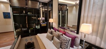 Room in 4 BHK Apartment at Piramal Mahalaxmi, Mahalaxmi – for Sale