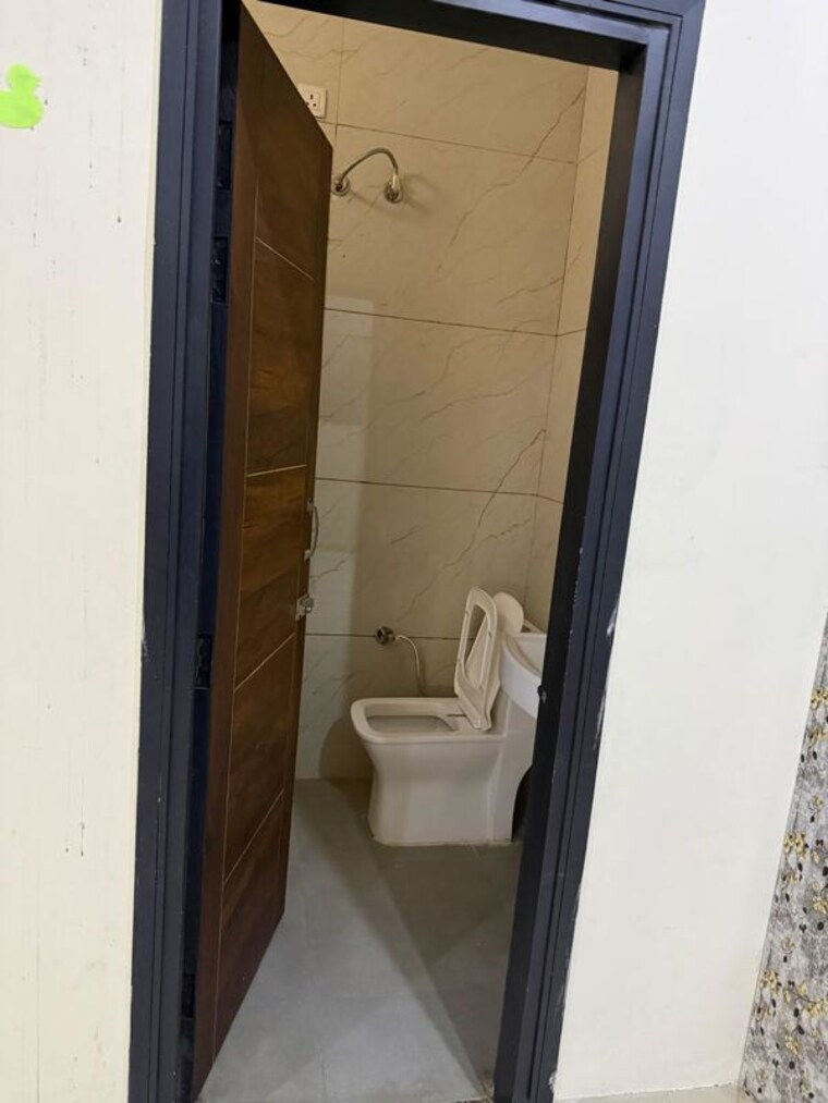 Bathroom, patiala road 3 Bedroom 1395 Sq.Ft. Builder Floor In Patiala Road Zirakpur 10053461