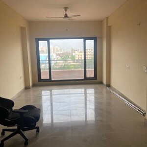 Room in 3.5 BHK Apartment at RPS Savana, Sector 88 – for Rent