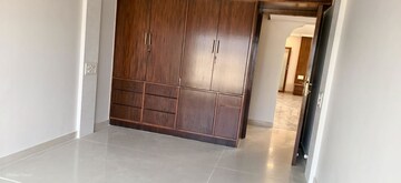 Room in 3 BHK Apartment at Prithvi Apartment Tardeo, Tardeo – for Rent