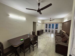 Master Bedroom in 2 BHK Apartment at Rajnigandha CHS Goregaon, Goregaon East – for Rent