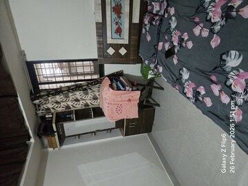 Bedroom in 1 BHK Apartment at Tingre Nagar – for Rent