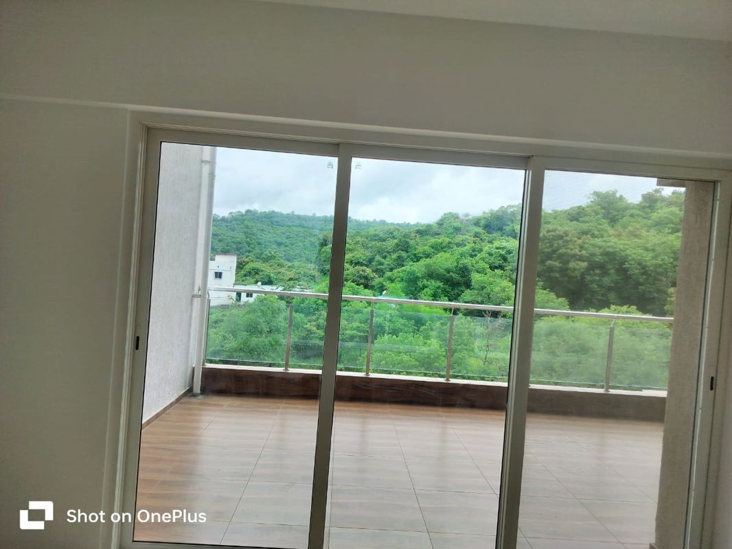 3 BHK + Servant Room Apartment For Rent in Kolte Patil 24K Stargaze