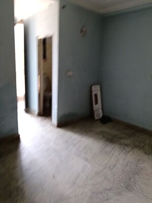 Room in 2 BHK Builder Floor at Neb Sarai – for Rent