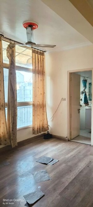 Room in 3 BHK Apartment at Dwarka – for Rent