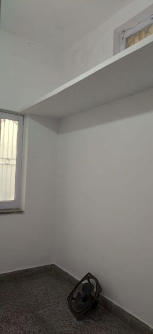 1 BHK Builder Floor For Rent in Jakhan