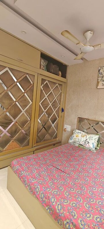 Room in 1 BHK Apartment at Silicon Park, Malad West – for Sale