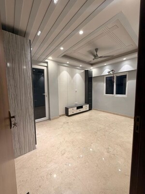 Room in 3 BHK Builder Floor at Fateh Nagar – for Sale