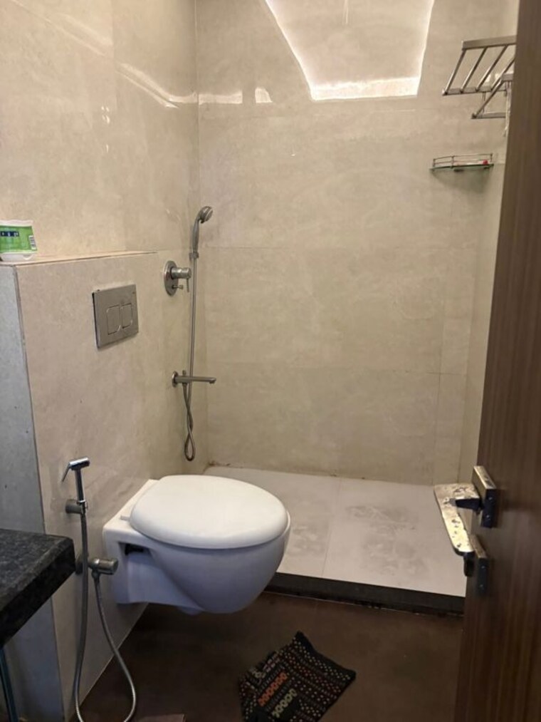Bathroom, andheri west 2 Bedroom 1000 Sq.Ft. Apartment In Andheri West Mumbai 10053791