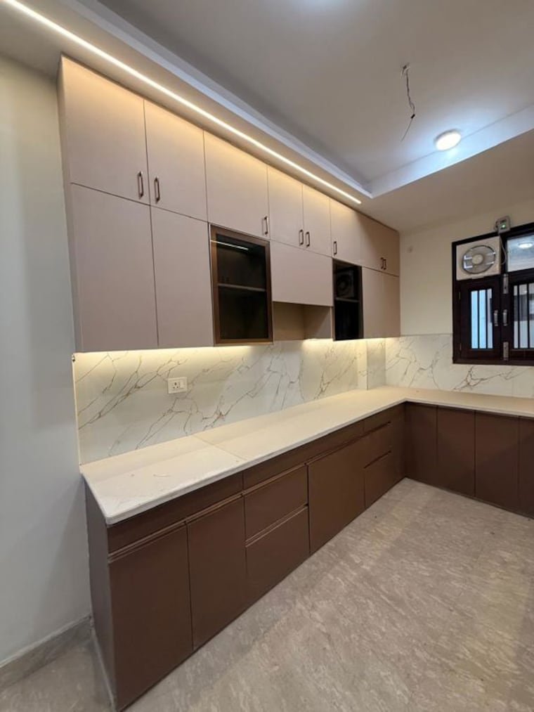 Kitchen, vishnu garden 3 Bedroom 1100 Sq.Ft. Builder Floor In Vishnu Garden Delhi 10053799