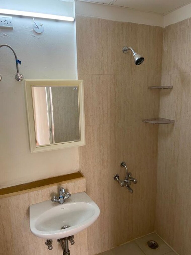 Bathroom, lotus-panache 2 Bedroom 1250 Sq.Ft. Apartment In Sector 110 Noida 10053813