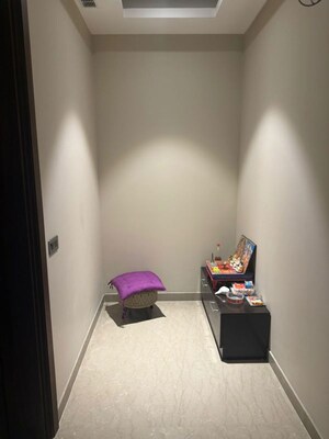 Furnished Amenities in 3 BHK Apartment at Kalpataru Vista, Sector 128 – for Rent