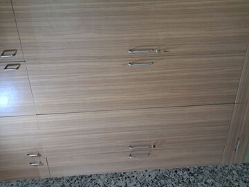 Furnished Amenities in 3 BHK Builder Floor at Chittaranjan Park – for Sale