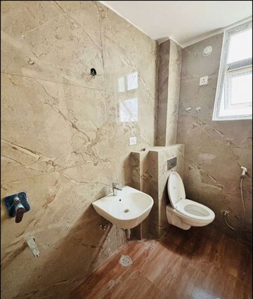 Bathroom in 3 BHK Apartment at Ahmamau – for Rent