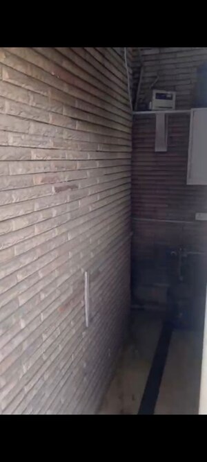 Bathroom in 3 BHK Builder Floor at Safdarjung Enclave – for Rent