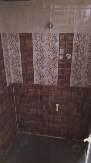Bathroom in 1 BHK Apartment at Dombivli West – for Rent
