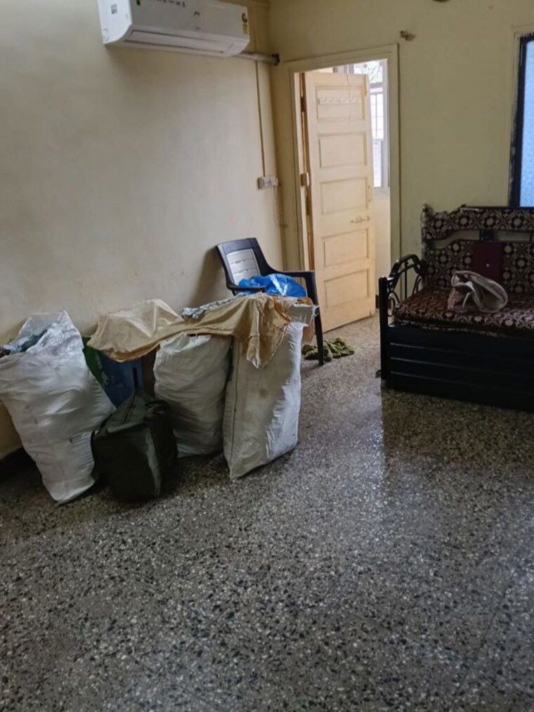  Parking, dombivli west 1 Bedroom 570 Sq.Ft. Apartment In Dombivli West Thane 10053894