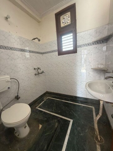 Bathroom in 2 BHK Builder Floor at Sector 15 – for Rent
