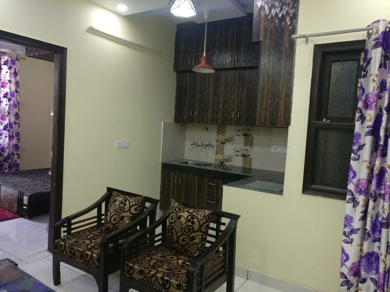 Living Room, sector 15 2 Bedroom 1000 Sq.Ft. Builder Floor In Sector 15 Gurgaon 10053904