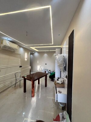 Furnished Amenities in 2 BHK Apartment at Signature Global Prime, Sector 63a – for Rent