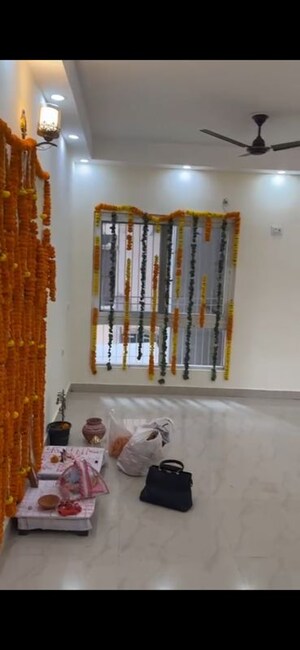 Bedroom in 4 BHK Apartment at Siddharth Vihar – for Rent