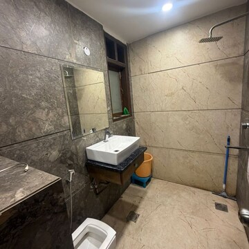 Bathroom in 3 BHK Apartment at MVL IPark, Sector 16 – for Rent