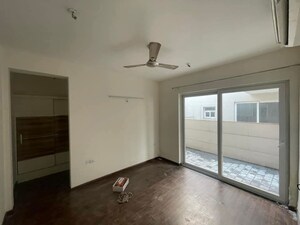 Room in 3 BHK Villa at BPTP Amstoria, Sector 102 – for Rent