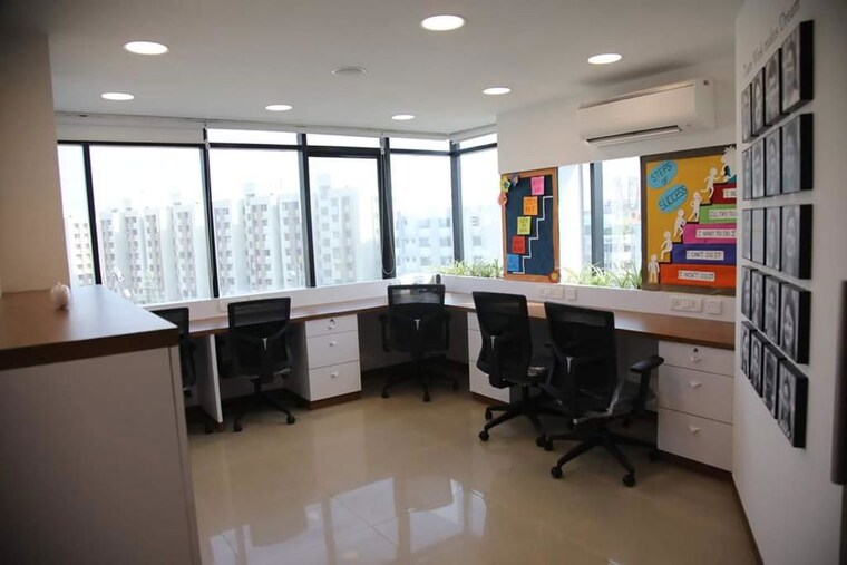 Team Area, akota Commercial Office Space 800 Sq.Ft. In Akota Vadodara 10054027
