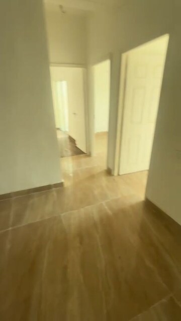 Room in 3 BHK Apartment at Migsun Twinz, Eta Ii Greater Noida – for Sale