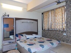 2 BHK + Study Room Apartment For Rent in Chembur