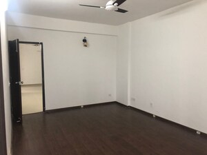 Room in 3 BHK Apartment at Spaze Privy AT4, Sector 84 – for Rent