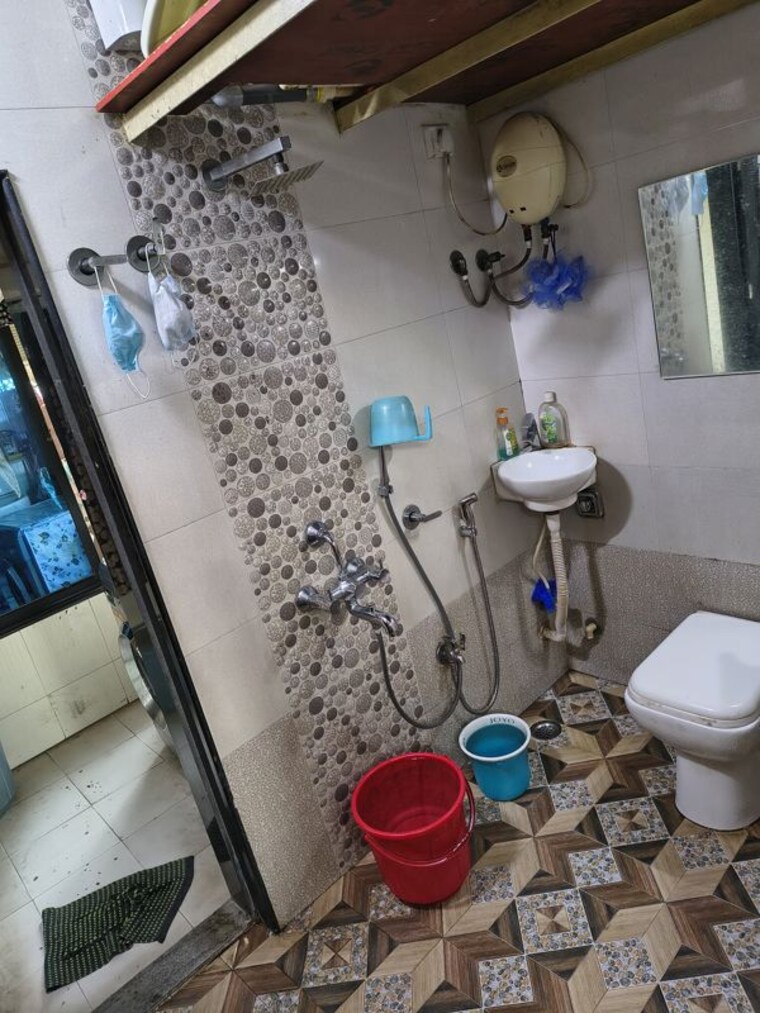Bathroom, milan-chs 2 Bedroom 975 Sq.Ft. Apartment In New Panvel East Navi Mumbai 10054172