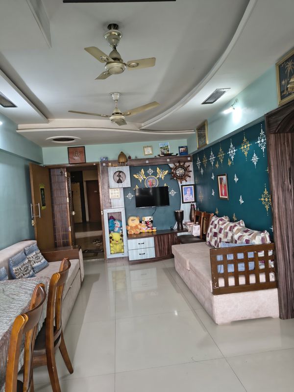 2 BHK + Study Room Apartment For Rent in Milan CHS