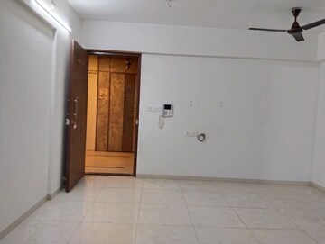 1 BHK Apartment For Rent in Neel Sidhi Infinity, Khanda Colony