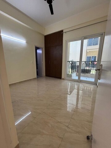 Room in 2.5 BHK Villa at Jaypee Wish Town Klassic, Sector 134 – for Sale