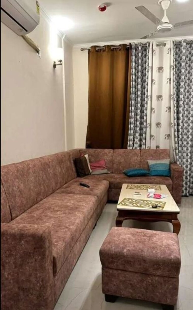 Bedroom, hazratganj 3 Bedroom 1600 Sq.Ft. Apartment In Hazratganj Lucknow 10054205