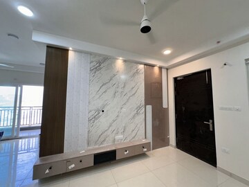 Room in 3 BHK Apartment at Aparna Zenon, Puppalaguda – for Rent