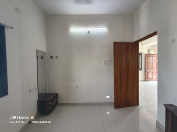 Room in 2 BHK Apartment at Bliss Aruna, East Marredpally – for Rent