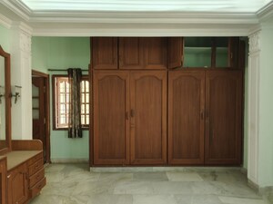 Room in 3 BHK Apartment at Gayatri Plaza Karkhana, Karkhana – for Sale