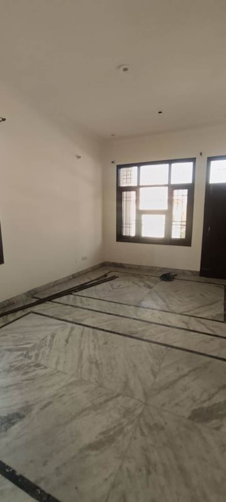 Room, lohgarh 3 Bedroom 200 Sq.Yd. Independent House In Lohgarh Zirakpur 10054275