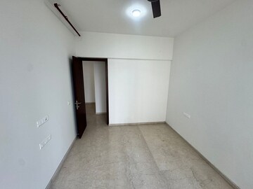 Room in 2 BHK Apartment at Courtyard by Narang Realty and The Wadhwa Group, Pokhran Road No Two – for Rent