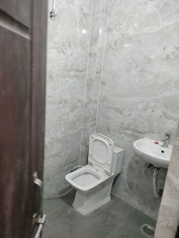 Bathroom in 3 BHK Independent House at Indira Nagar – for Rent