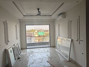 Living Room in 3 BHK Builder Floor at Sector 9a – for Sale