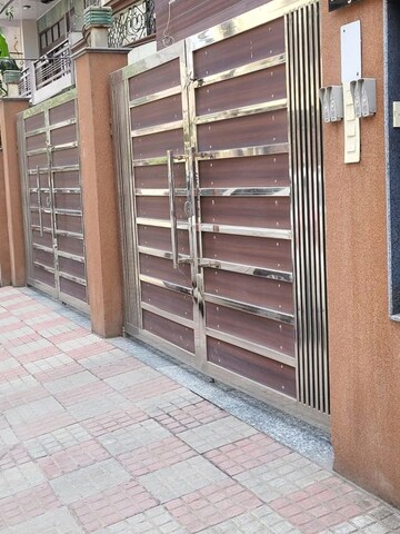  Plot For Sale in Sector 4