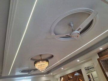 Furnished Amenities in 5 BHK Villa at Palam Vihar – for Sale