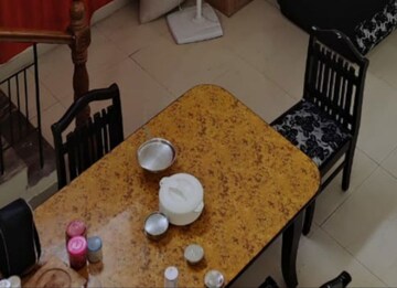 Furnished Amenities in 4 BHK Penthouse at Saraswati Apartments, Gomti Nagar – for Rent