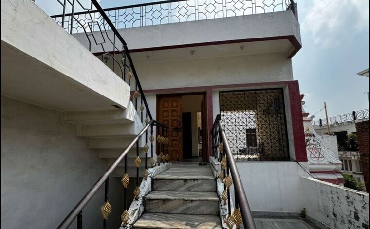 Exterior View, aliganj  4500 Sq.Ft. Independent House In Aliganj Lucknow 10054318