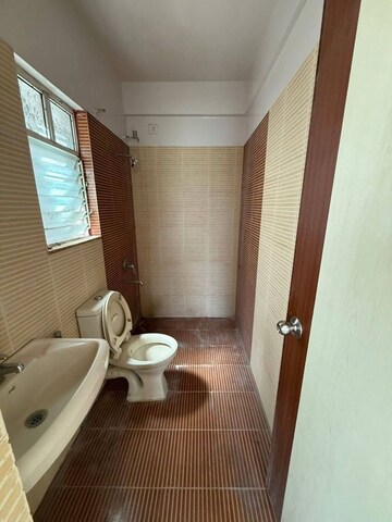 Bathroom in 2 BHK Apartment at Kumar Palmgrove, Kondhwa – for Sale