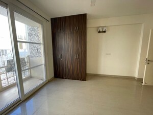Room in 3 BHK Apartment at Emaar Emerald Floors Premier, Sector 65 – for Sale